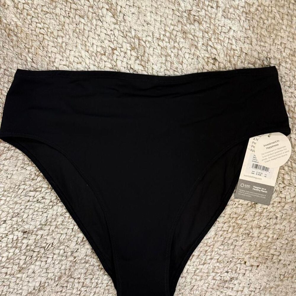 Vuori Women's Black Bikini-and-tankini-bottoms